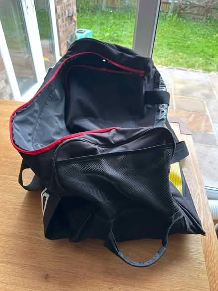 Photo of free Cricket Kit Bag (Hazlemere HP15) #3