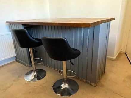 Photo of free Table island (Brentford) #1