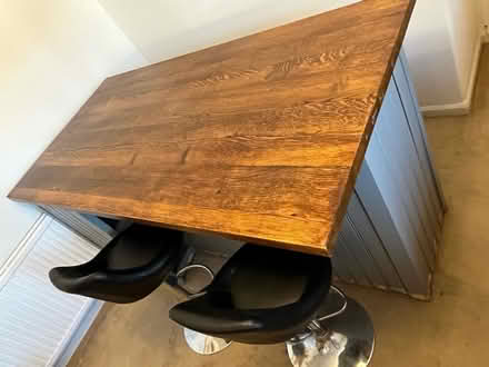 Photo of free Table island (Brentford) #2