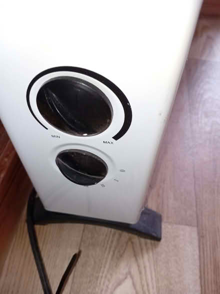 Photo of free Electric blow heater (Frimley Green GU16) #2
