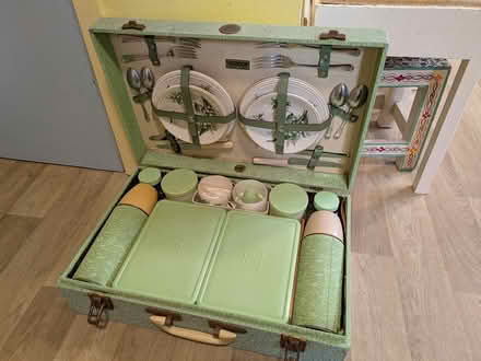 Photo of free Vintage Picnic Set (Freshford) #2