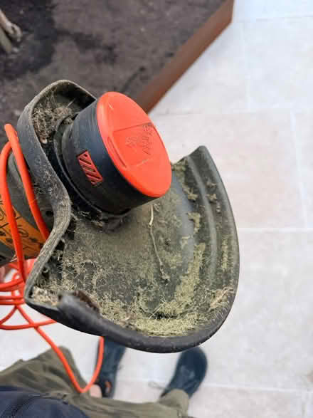 Photo of free Black and Decker strimmer (Anniesland, glasgow, G12) #2