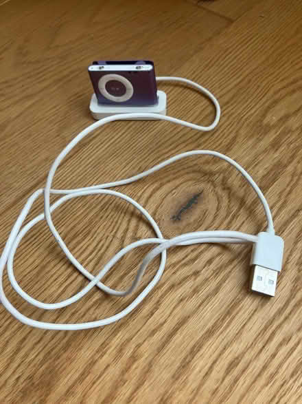 Photo of free iPod Shuffle Purple and Charger (Maida Vale W9) #1