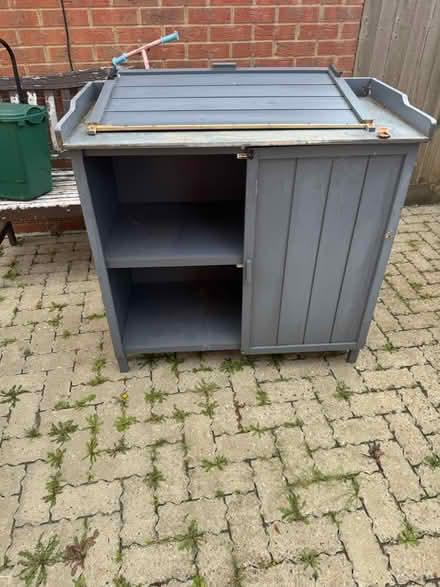 Photo of free Potting station (Drayton OX14) #1