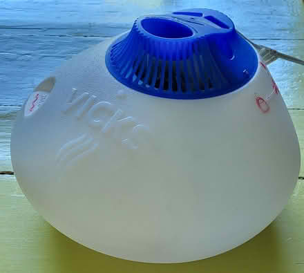 Photo of free Vicks Steamer/Humidifier (Carleton Place) #1