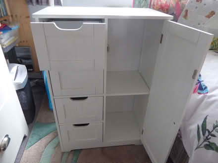 Photo of free White bathroom drawers/cupboard unit (Starbeck HG2) #2