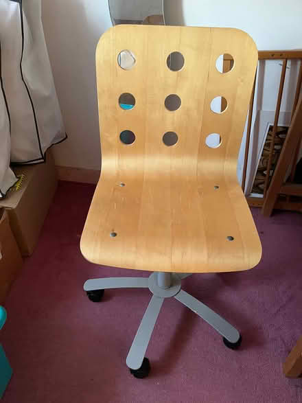 Photo of free IKEA swivel desk chair (Draycott GL11) #2