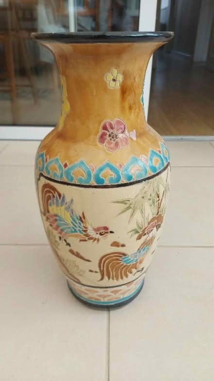Photo of free Large vase (Formby L37) #1