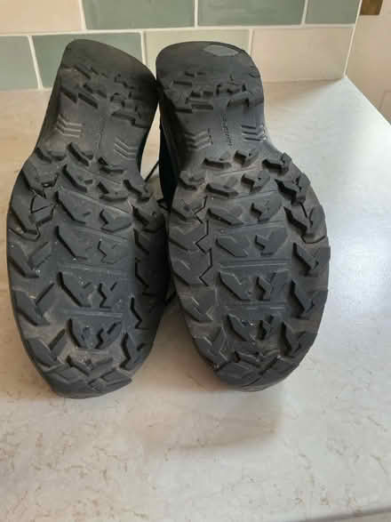 Photo of free Men’s gore-tex walking shoes. Size 11 (Nether Edge S7) #4
