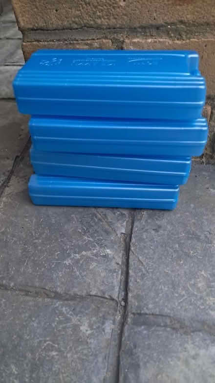 Photo of free 4 ice packs (Northcourt OX14) #1