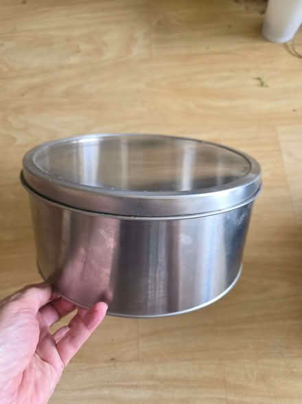 Photo of free Cake tin (Stockwood LU1) #1