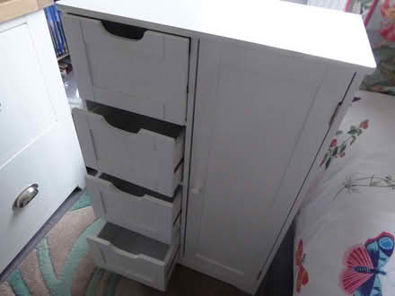Photo of free White bathroom drawers/cupboard unit (Starbeck HG2) #3