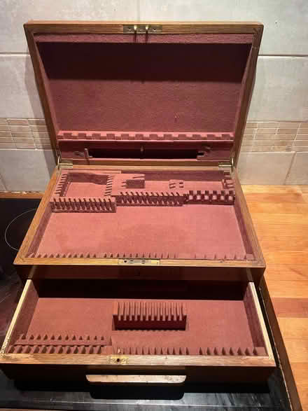 Photo of free OLD OAK CUTLERY BOX with DRAWER (repurpose) (Southsea PO4) #2