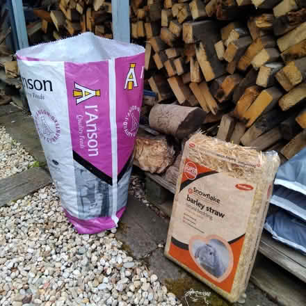 Photo of free Bag of farm straw (Ingol PR2) #2
