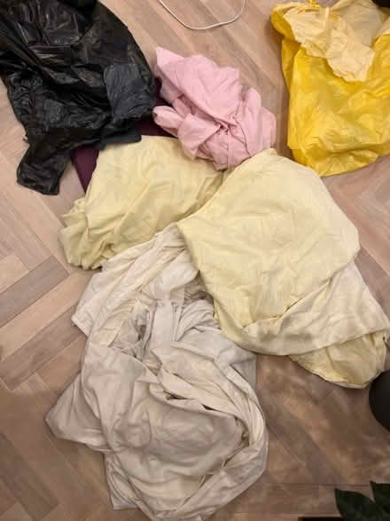 Photo of free Flat sheets (Old Winsdor SL4) #1