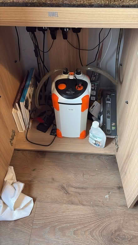 Photo of free Fish tank (Calcot RG31 7ZT) #2