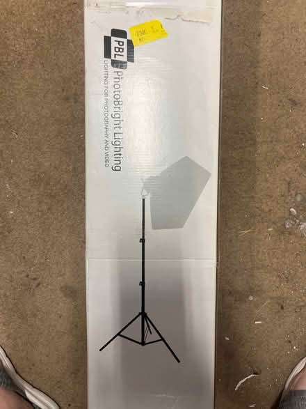 Photo of free Studio light (Valley Trails, Pleasanton) #2