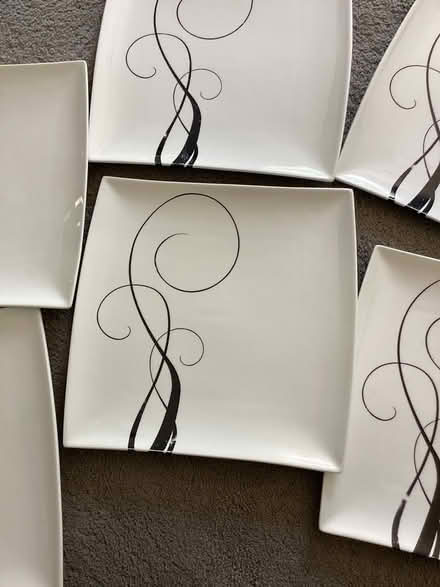 Photo of free Beautiful square plates (Shirley CR0) #2