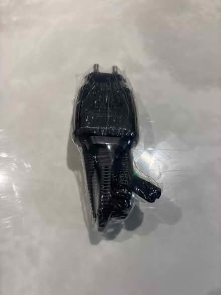 Photo of free Braun electric razor 5039 (Kenilworth CV8) #3