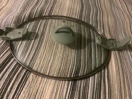 Photo of free Crockpot glass top (Downtown Brooklyn) #1