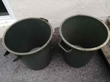 Photo of free Garbage Bins (Old Ottawa East) #2