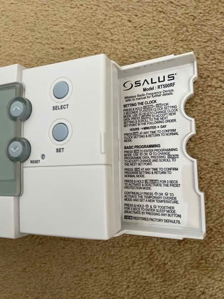 Photo of free heating remote thermostat and timer (Lower Kingswood KT20) #2