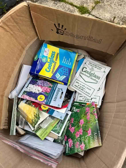 Photo of free Assorted gardening bits and pieces (Waterlooville PO7) #4