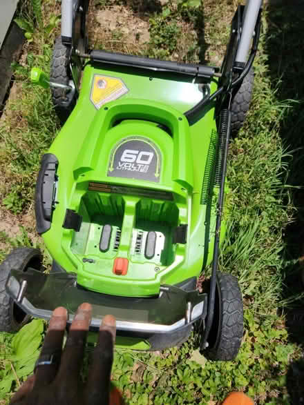 Photo of free lawnmower for you (Temple Hills,MD) #4