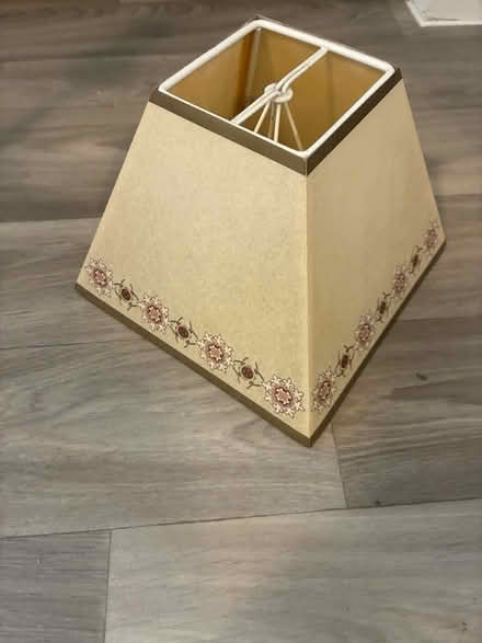 Photo of free Lamp base & shade (Bodicote OX16) #3