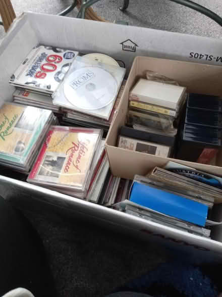 Photo of free Cds (Puds3 LS13) #1
