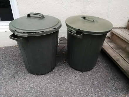 Photo of free Garbage Bins (Old Ottawa East) #1