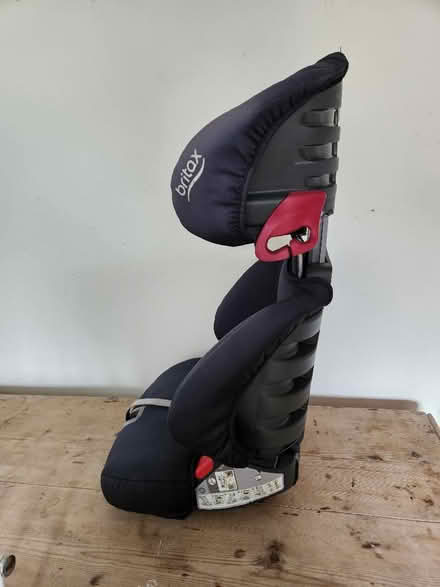 Photo of free Toddler car seat (Britax) (Cashes Green GL6) #3