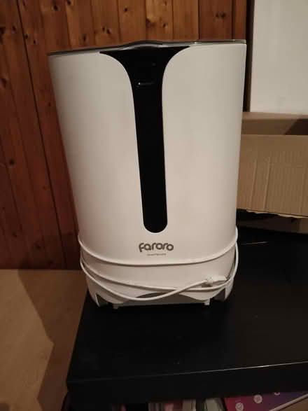 Photo of free Automatic dry food feeder cats (Richmond TW9) #1