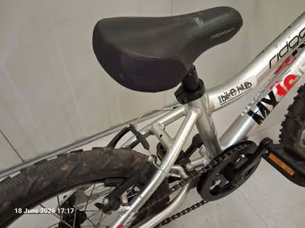 Photo of free silver Ridgeback MX16 bike (16in wheels) (Woodlands TW7) #3