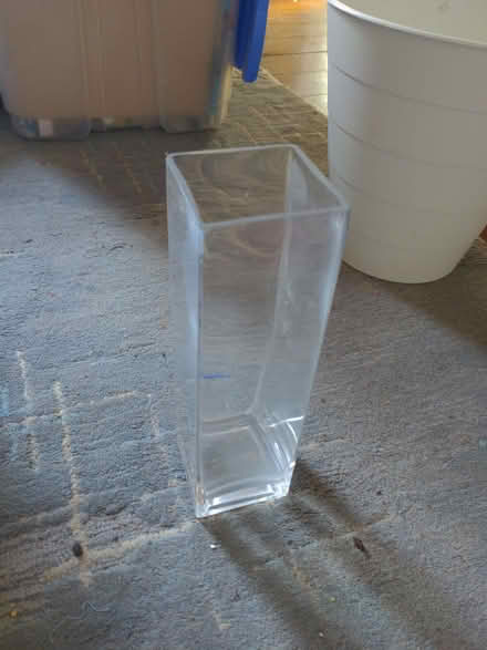 Photo of free Glass vase (Earley RG6) #1