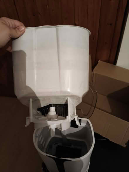 Photo of free Automatic dry food feeder cats (Richmond TW9) #4