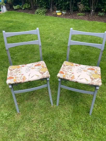 Photo of free 2 vintage chairs (Hg2 0bj) #1