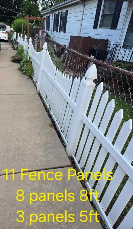 Photo of free Vinyl Fence Panels Qty 11 (Elmhurst near Berens Park) #1