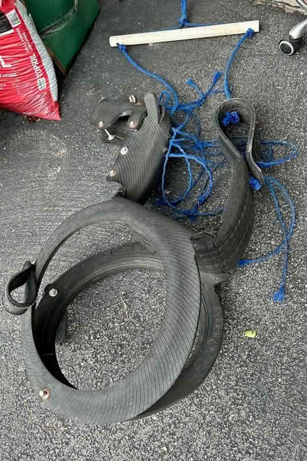 Photo of free Tire Swing (SE Downers Grove) #1