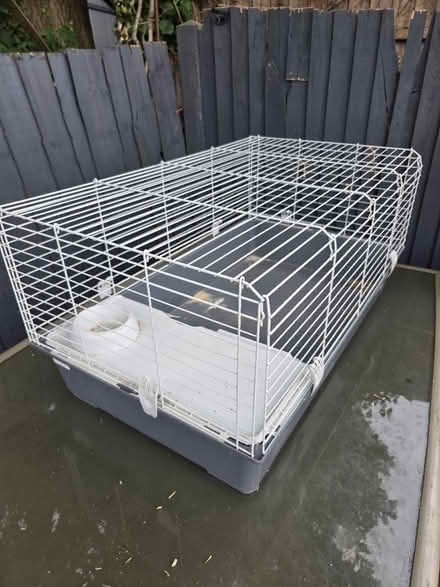 Photo of free Guinea pig/rabbit home (UB5) #1