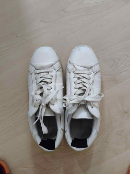 Photo of free White sneakers women size 39 (Richmond TW9) #1