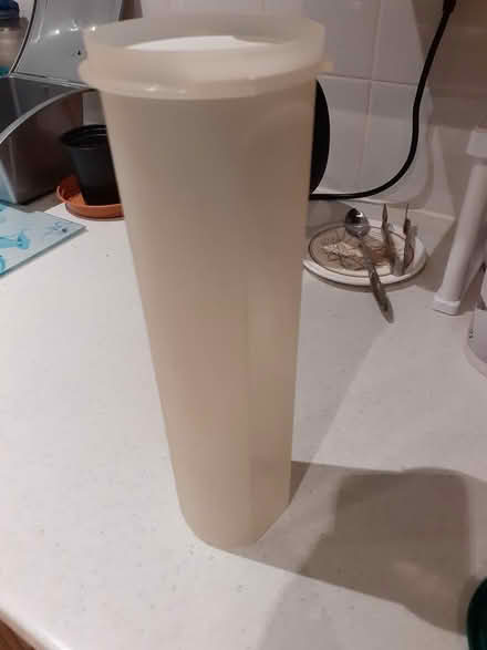 Photo of free Dry spaghetti container (Tonbridge TN9) #1