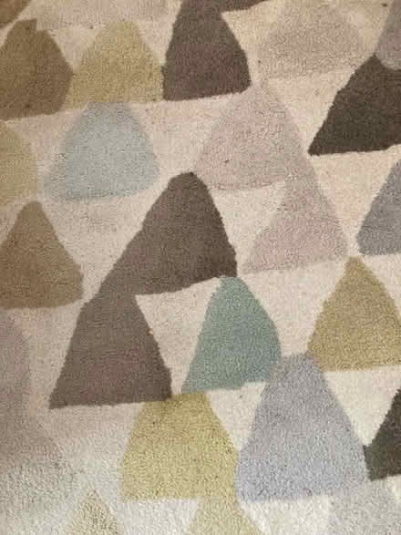 Photo of free Rug (Law DD3) #2