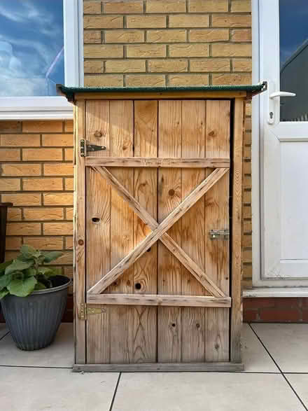 Photo of free Small wooden shed (Leytonstone E11) #2