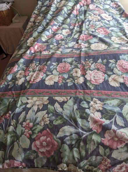 Photo of free King-sized Duvet Cover 2 (Caversham Park RG4) #1
