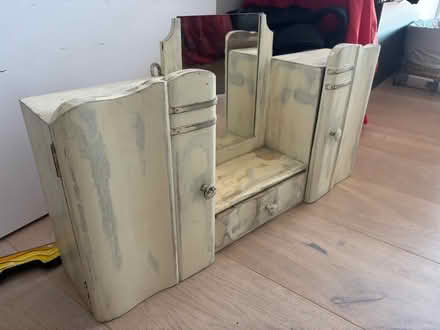 Photo of free Vintage tabletop dressing mirror (Kilburn NW6) #1