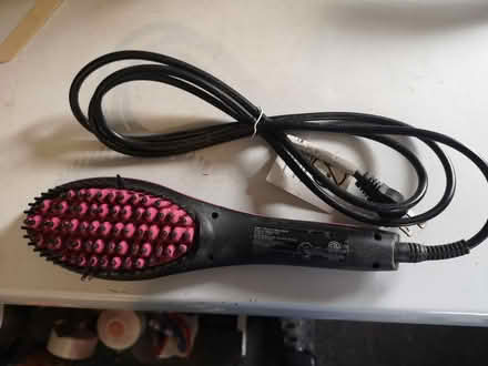 Photo of free Simply Straight hair brush (Reddish SK5) #1