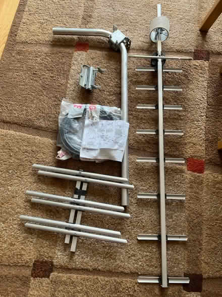Photo of free External TV Aerial (Yagi 10k) (SW20 South Merton Station) #1