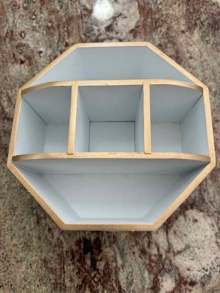 Photo of free Haute Mess Rotating organizer (Erin Mills&QEW) #2