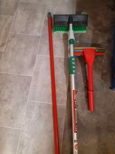 Photo of free Window Cleaning Brush (Ashfield CA14) #1